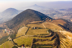 Geofacile 02 Gli Ambienti Naturali La Collina Articoli DLive