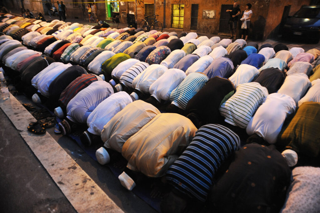 religioni-islam-preghiera-moschea