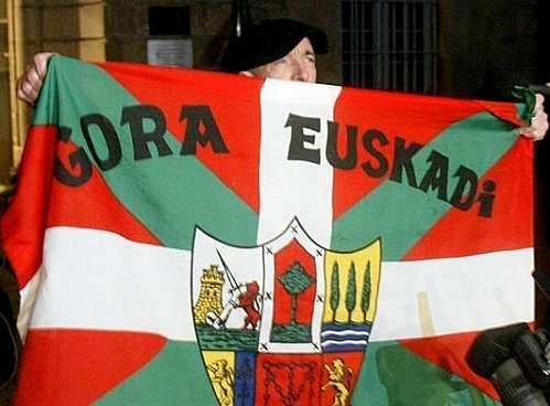 L'Eta rinuncia alla lotta armata e depone definitivamente le armi