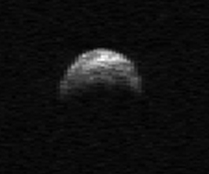 Domani l'asteroide YU55 passerà accanto alla Terra