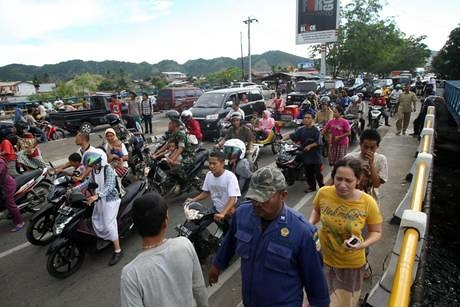Allerta tsunami a Sumatra: forti scosse nella zona colpita nel 2004