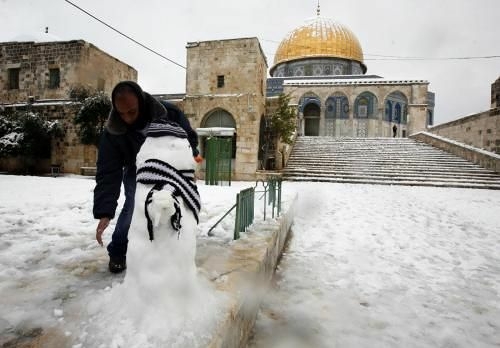 Natale a Betlemme sotto la neve