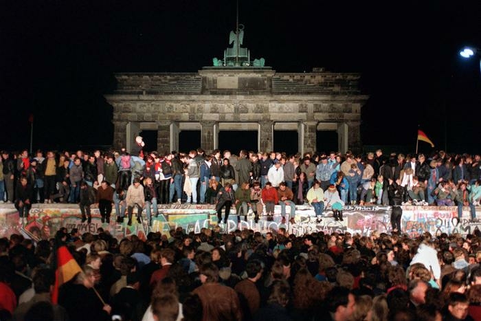 25 anni fa cadeva il “Muro di Berlino”