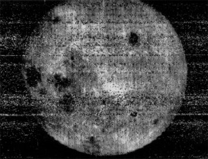 Luna_3_moon_prima_foto_1959
