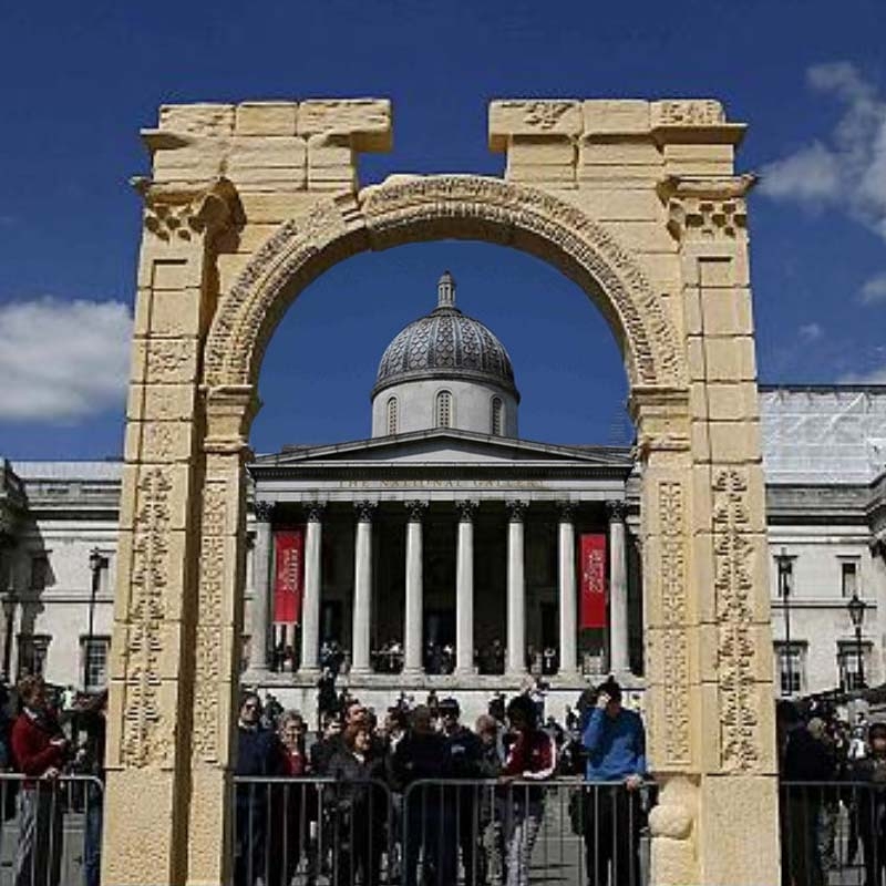 Risorto a Londra l’arco di Palmira
