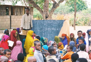 Somali_school_in_Dadaab,_Kenya_refugee_camp