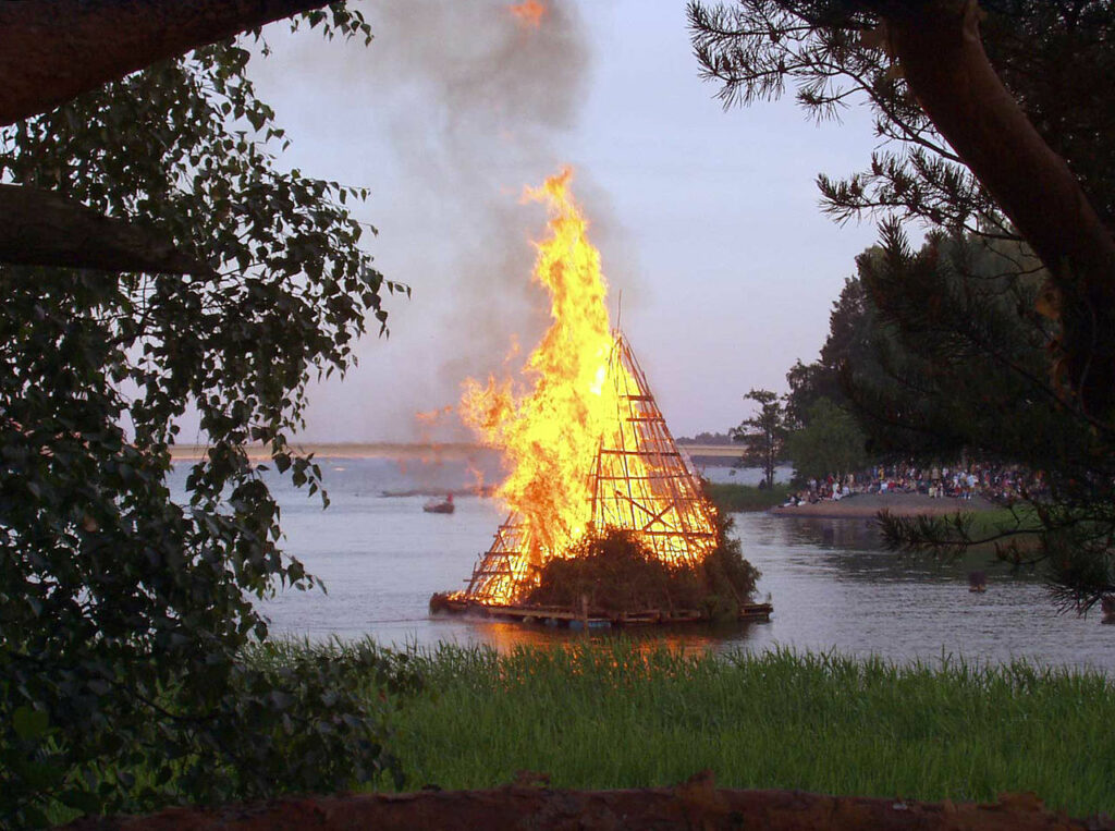 Seurasaari-norvegia-san-giovanni-solstizio