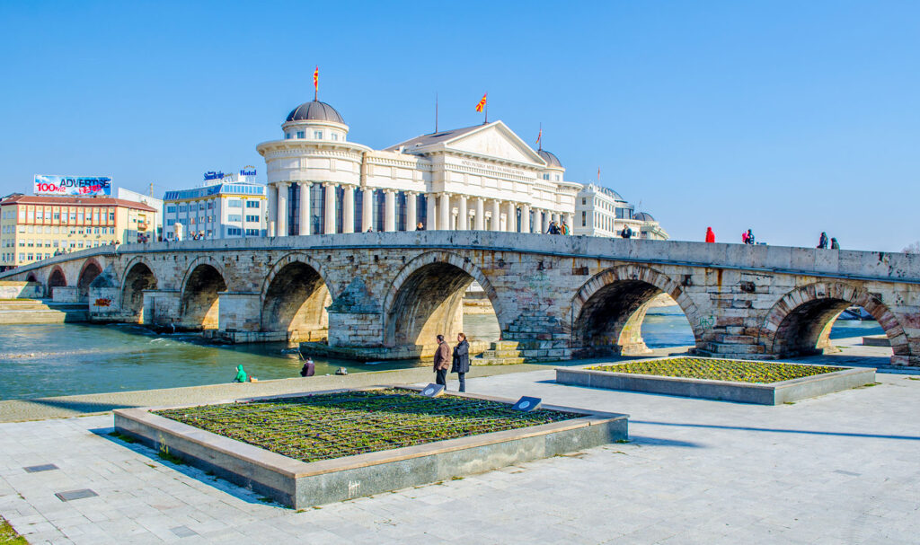 Macedonia del Nord-Skopje-ponte-di-pietra