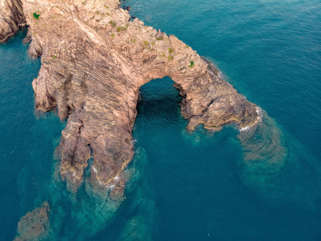 Pantelleria-rocce-arco-elefante